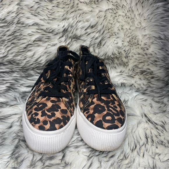 Steve Madden Emmi Leopard Print Women’s platform sneakers - Picture 2 of 6